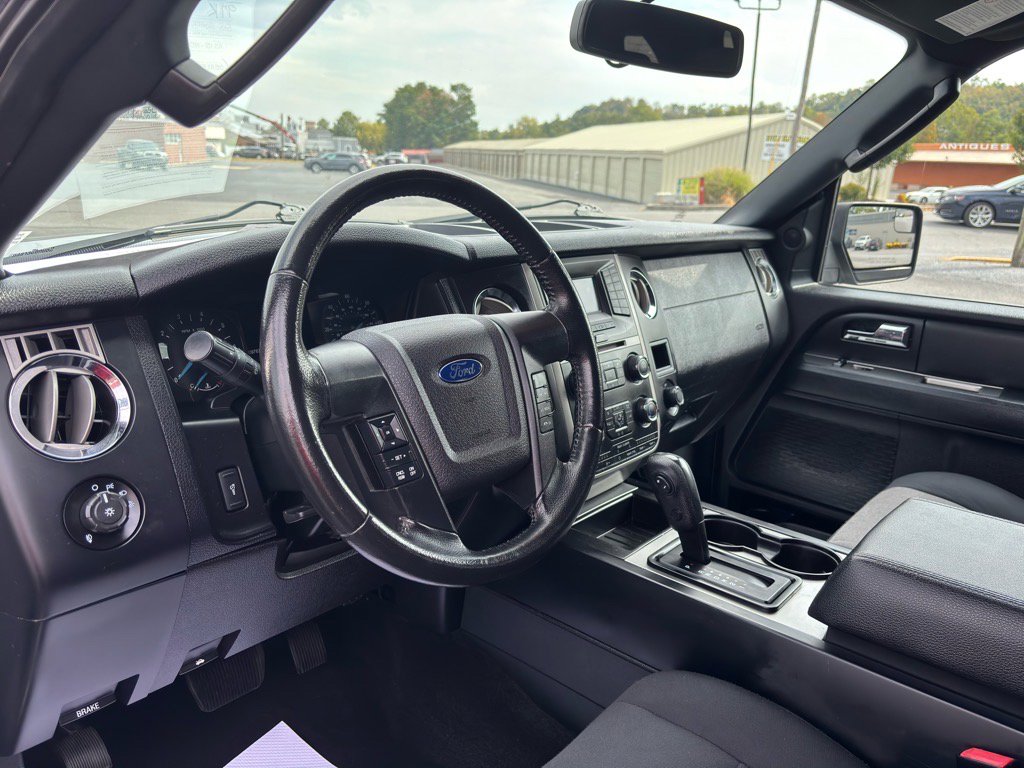 Used 2017 Ford Expedition XL w/ Equipment Group 101A AWD/4WD image 11