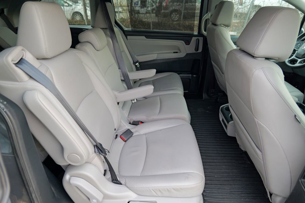 Used 2023 Honda Odyssey EX-L image 32