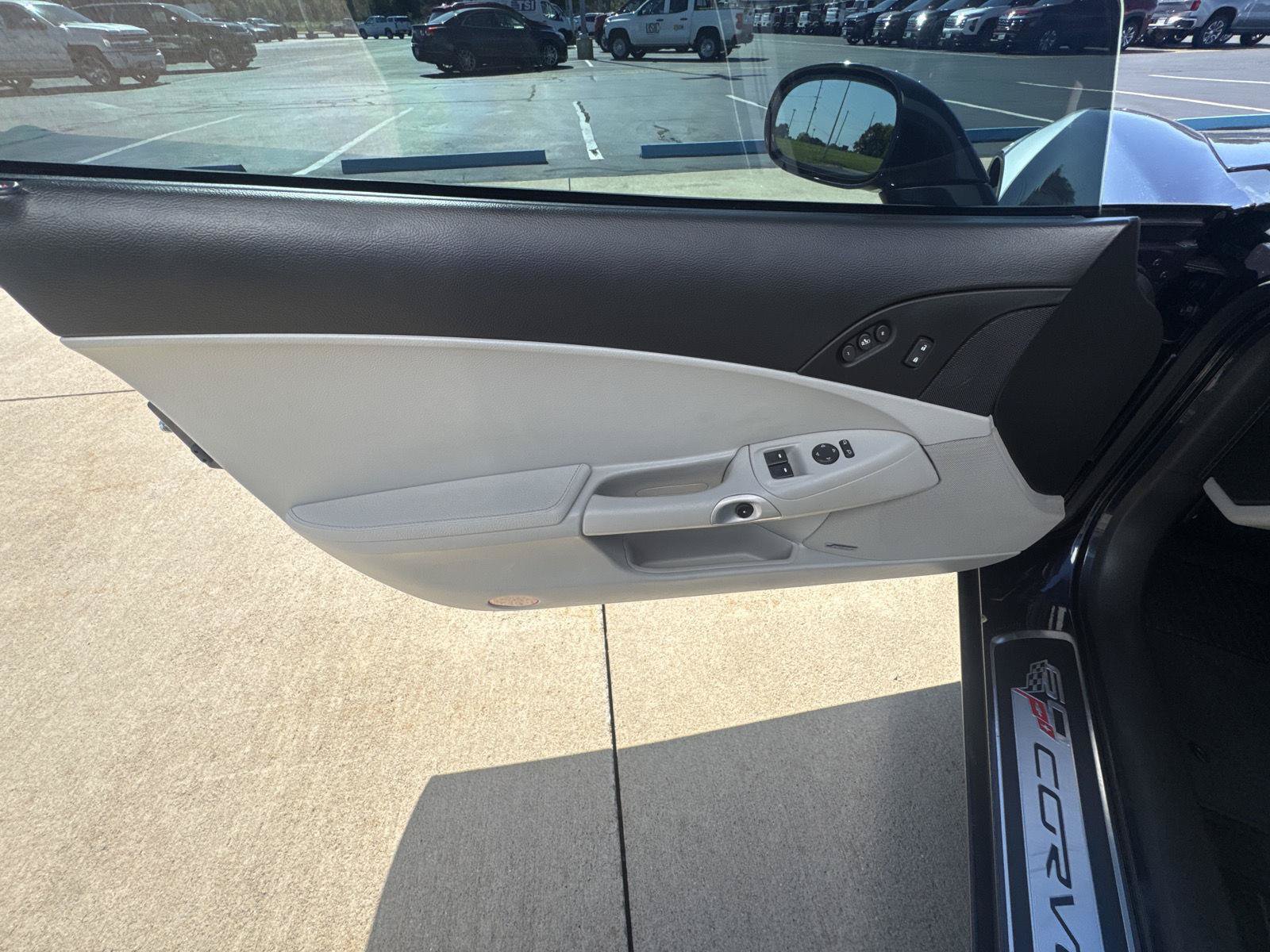 Used 2013 Chevrolet Corvette Grand Sport w/ 3LT Preferred Equipment Group RWD image 9