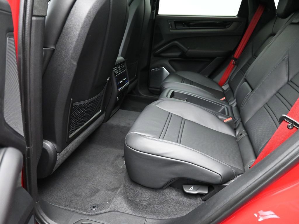 Certified 2026 Porsche Cayenne GTS image 22