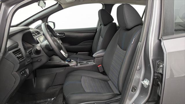 Used 2025 Nissan Leaf S FWD image 14