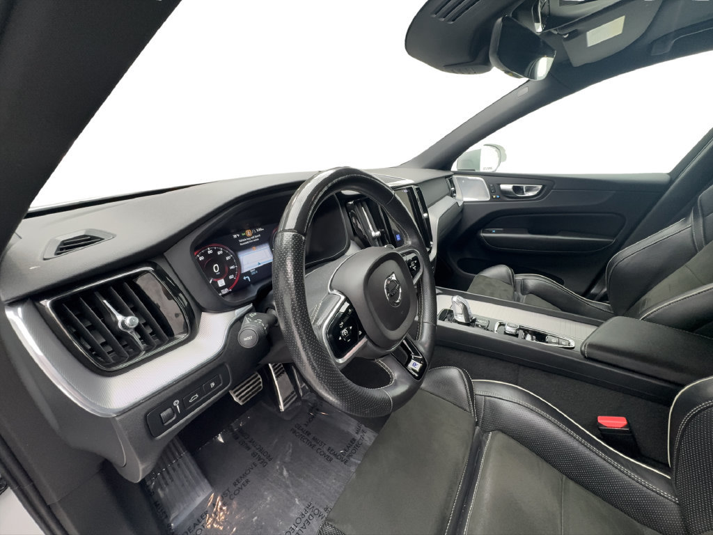 Used 2019 Volvo XC60 T8 R-Design AWD/4WD image 21