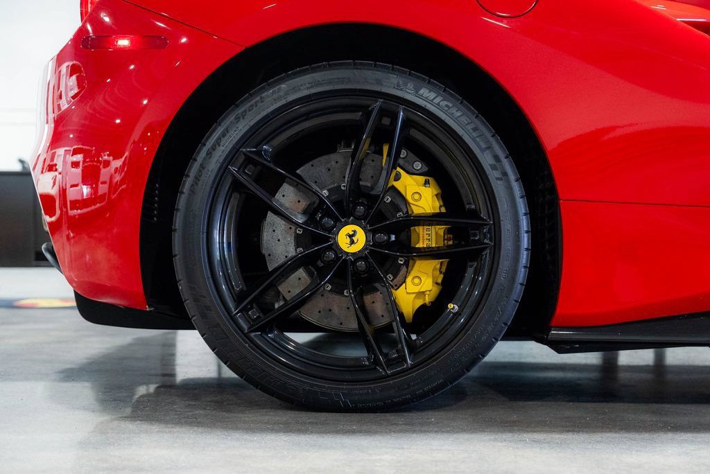 Used 2018 Ferrari 488 Spider RWD image 86