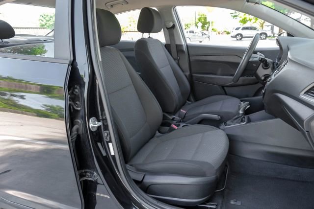 Used 2020 Hyundai Accent SE image 36
