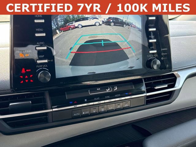 Used 2024 Toyota Sienna LE image 22