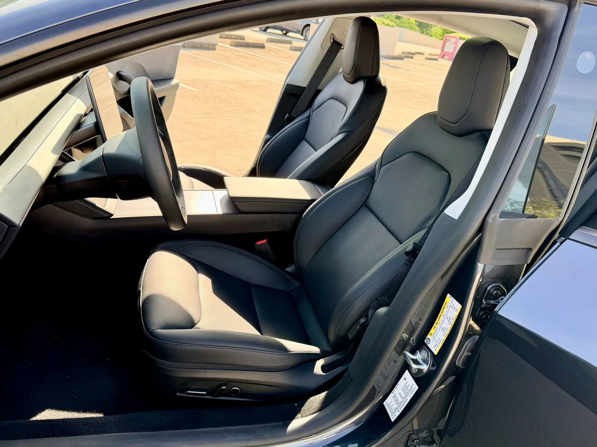 Used 2025 Tesla Model 3 Long Range RWD image 17