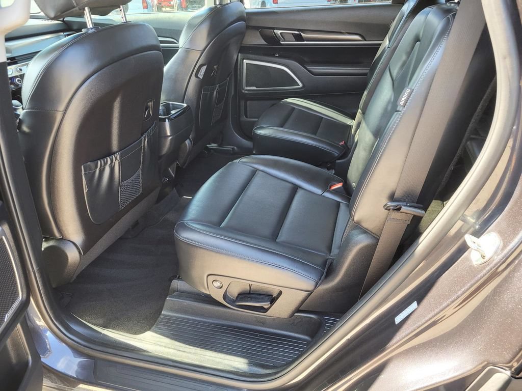 Used 2025 Kia Telluride S AWD/4WD image 3