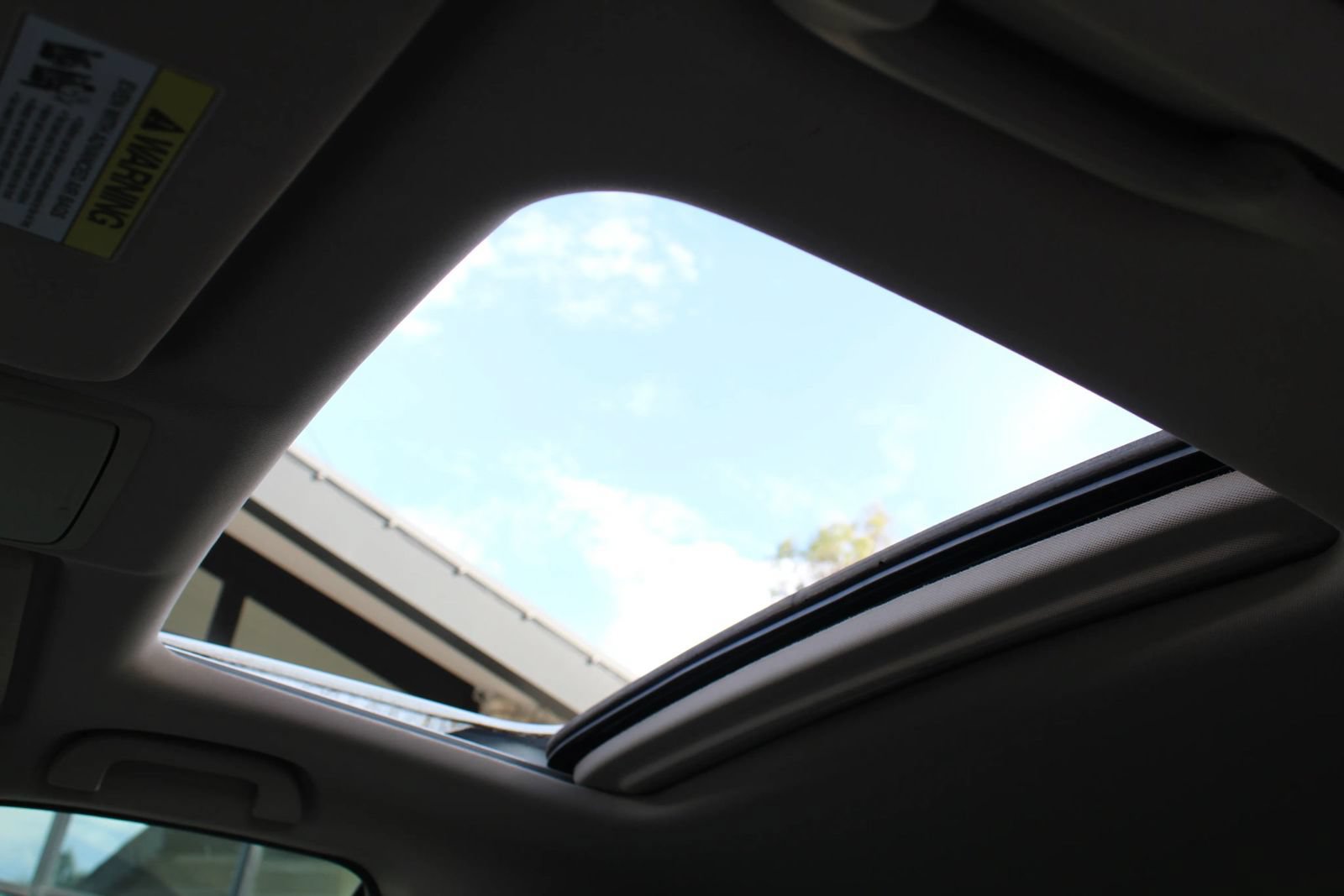 Used 2015 Honda Accord EX-L image 32