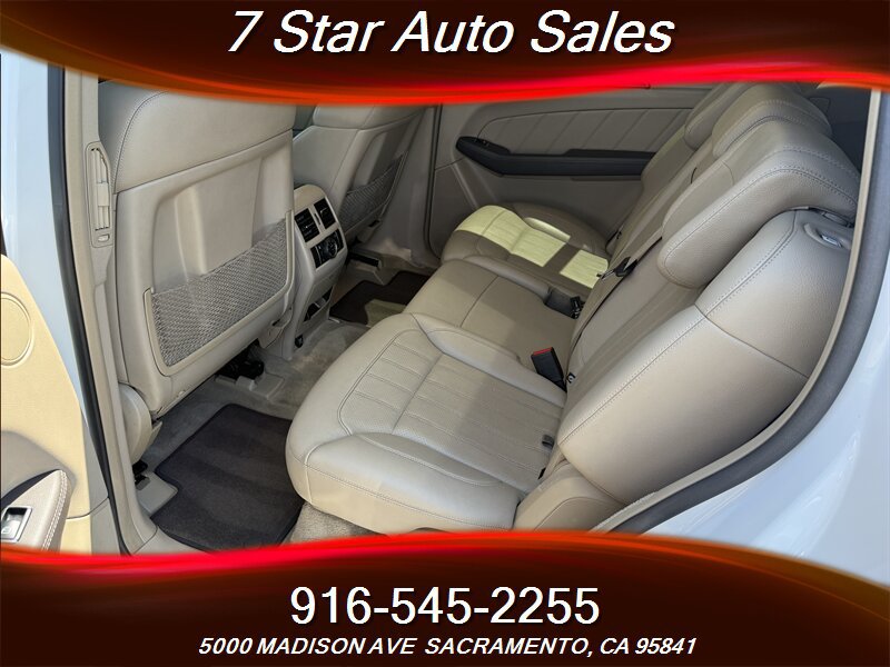 Used 2016 Mercedes-Benz GL 450 4MATIC image 17