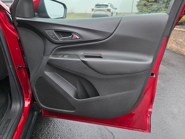 Used 2023 Chevrolet Equinox LT image 24