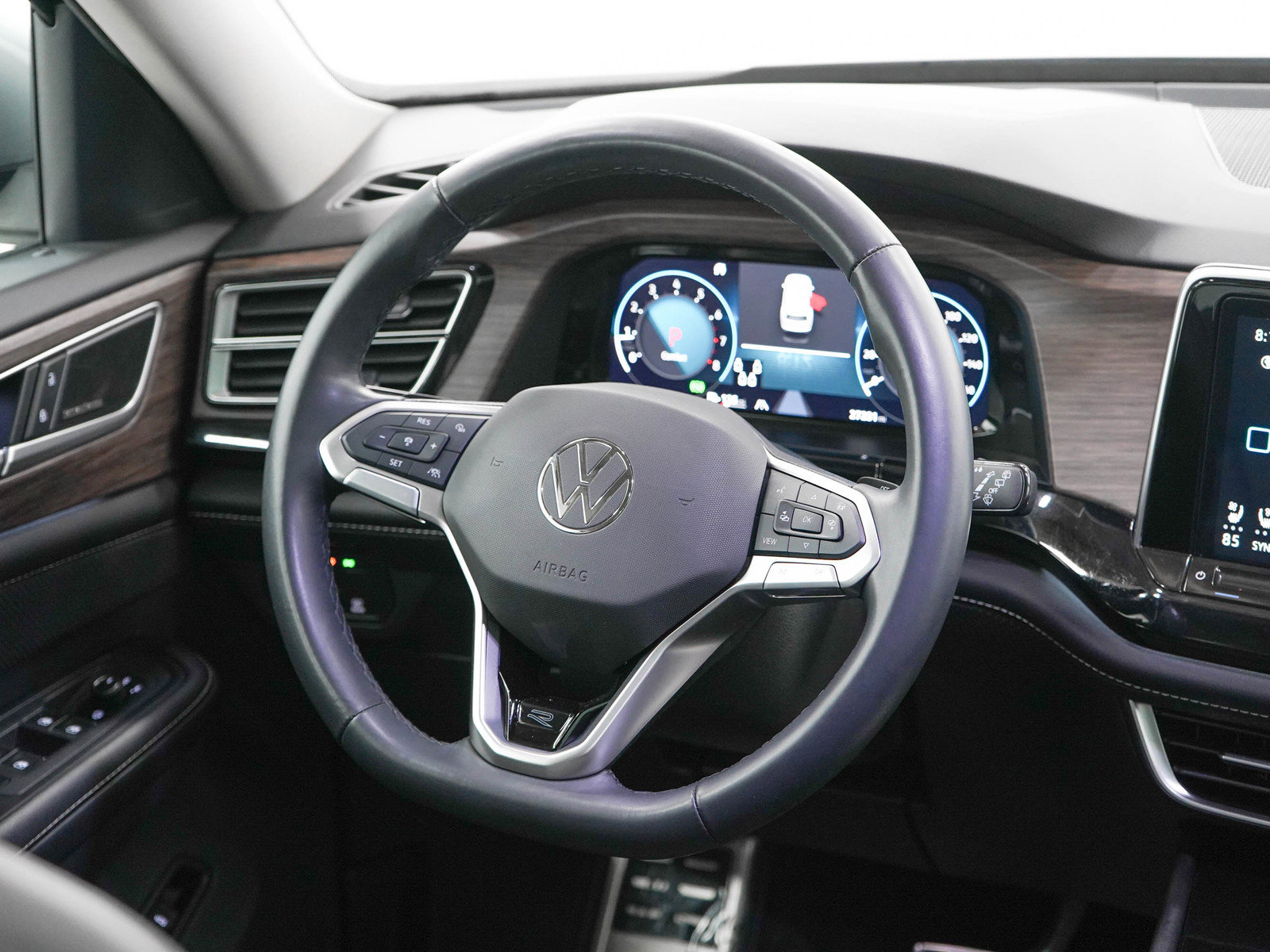 Used 2024 Volkswagen Atlas SEL Premium R-Line AWD/4WD image 14