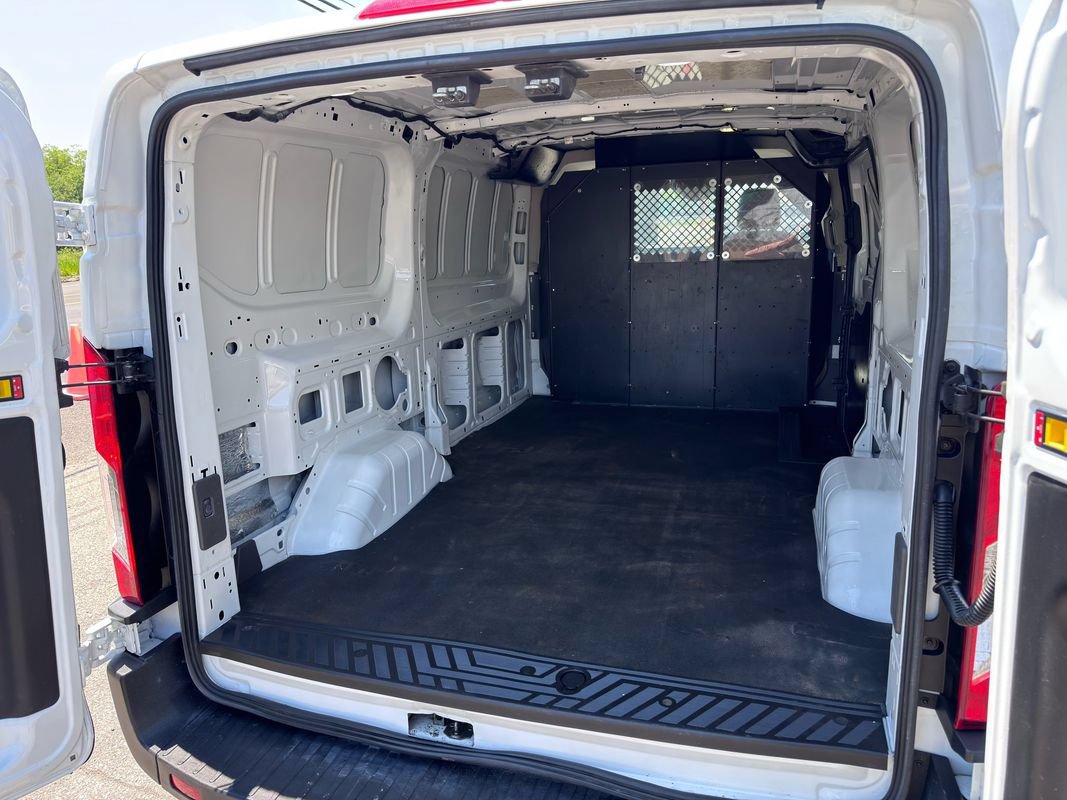 Used 2024 Ford Transit 150 Low Roof AWD image 36
