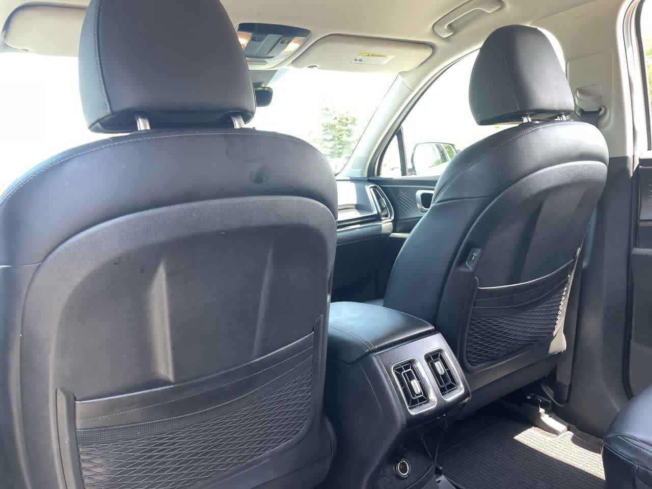 Used 2025 Kia Sorento EX AWD/4WD image 21