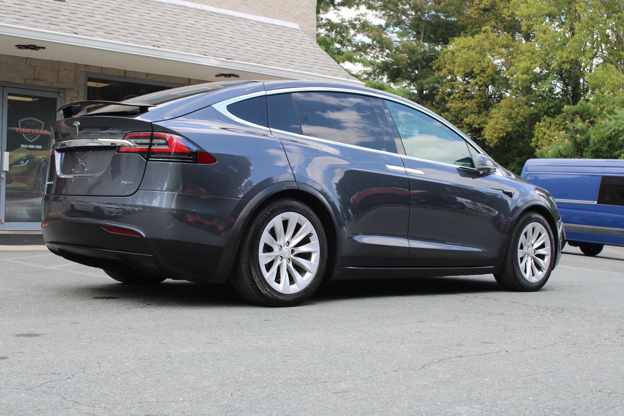 Used 2017 Tesla Model X 75D AWD/4WD image 6