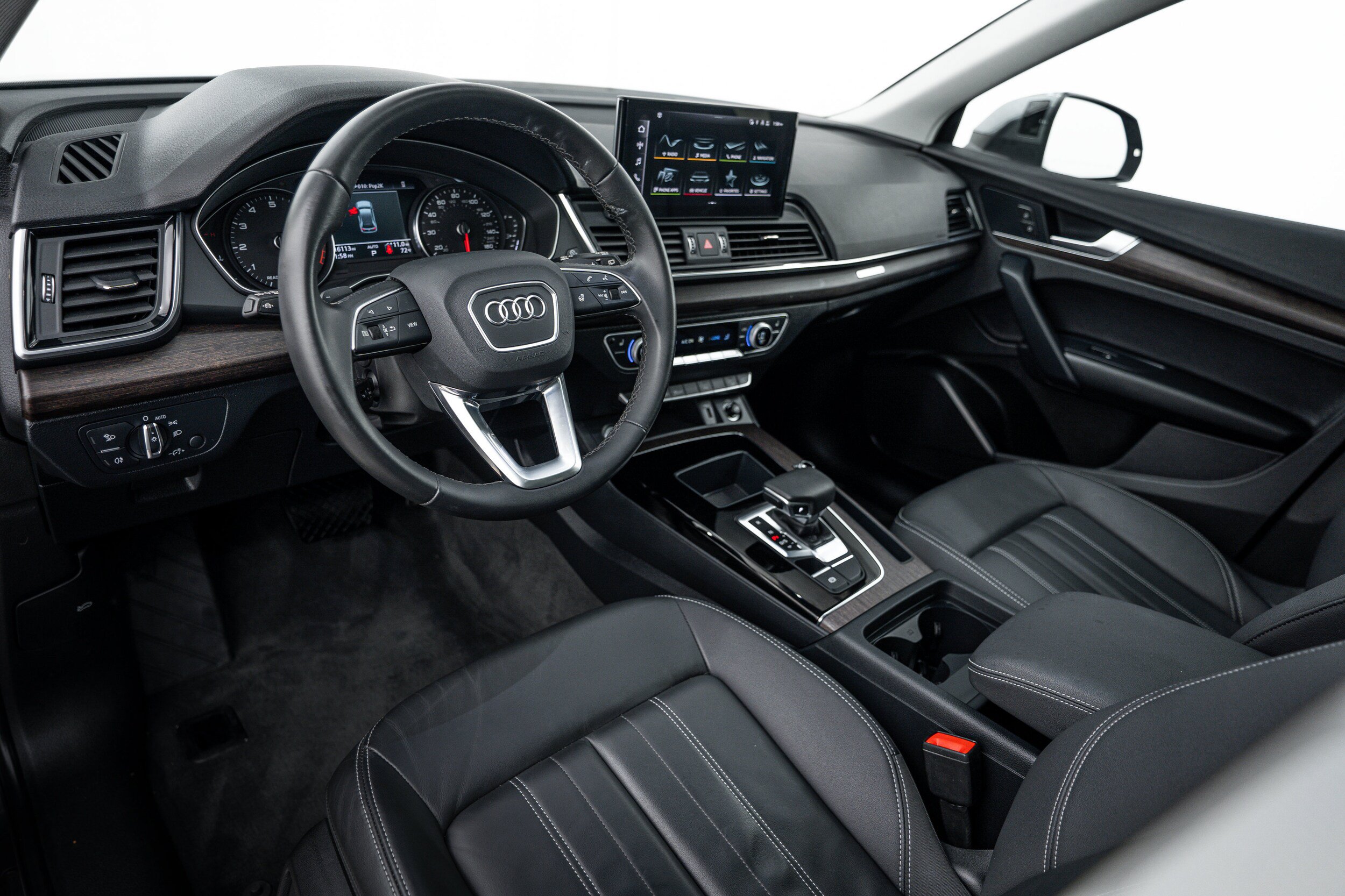 Certified 2023 Audi Q5 2.0T Premium w/ Convenience Package AWD/4WD image 8
