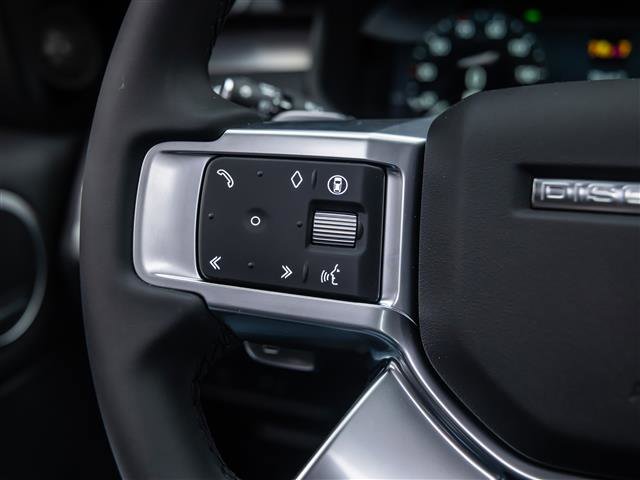 New 2026 Land Rover Discovery Limited Edition image 21