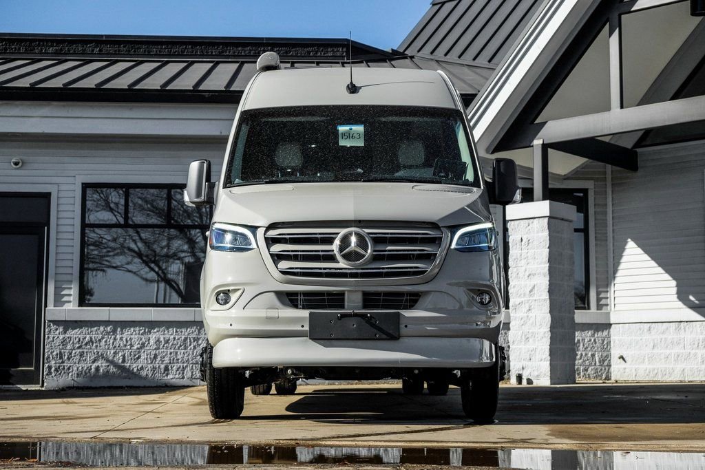 New 2026 Mercedes-Benz Sprinter 3500 image 9