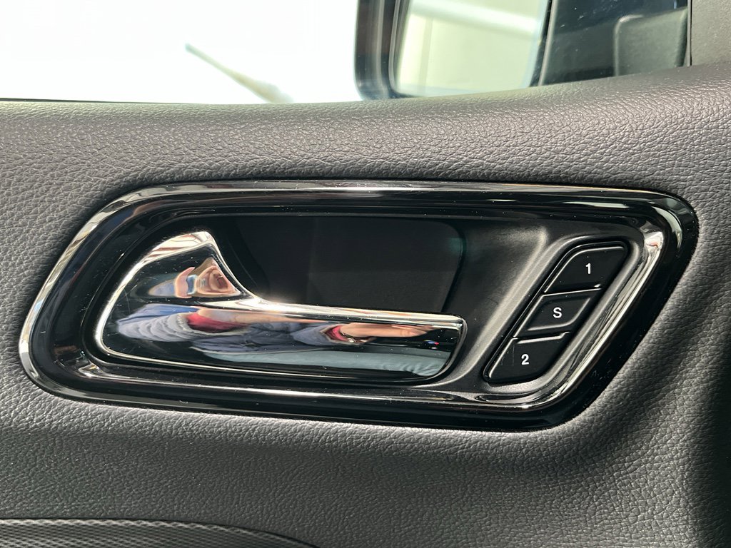 Used 2024 Dodge Durango GT image 31