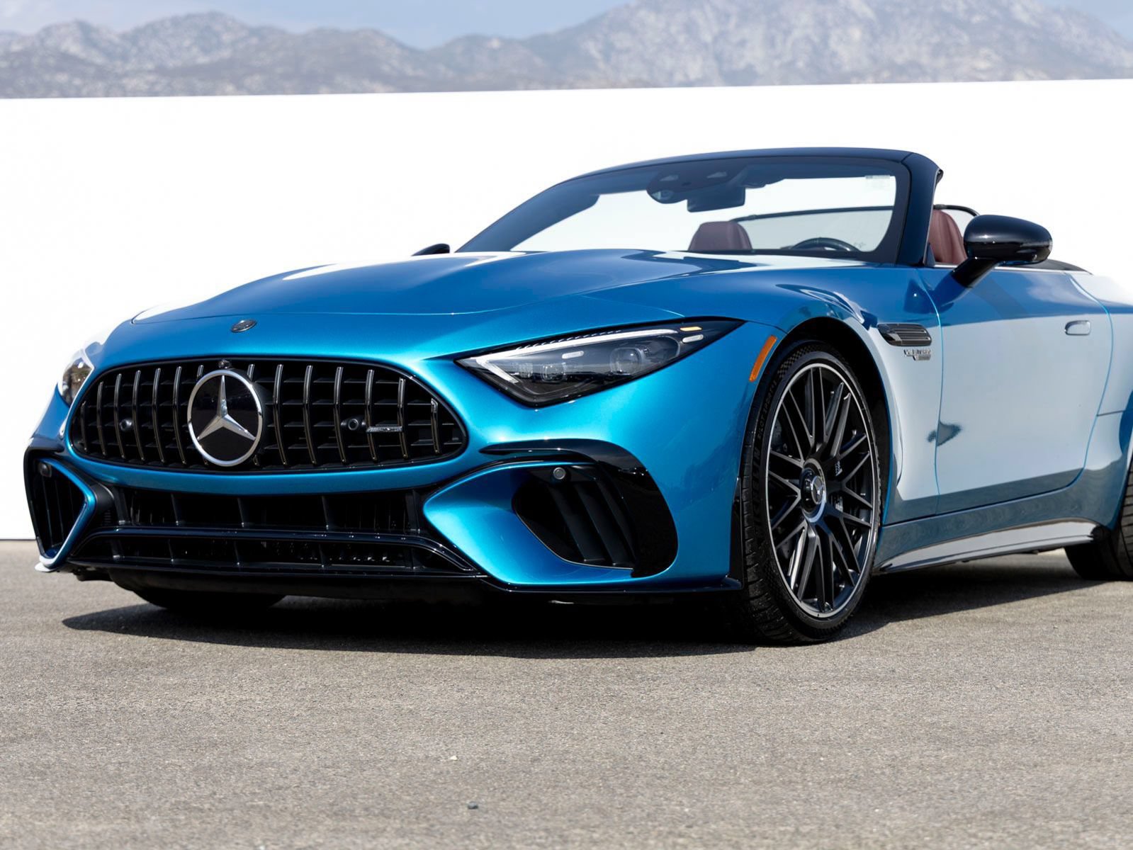 Used 2026 Mercedes-Benz SL 63 AMG S e Performance 4MATIC image 3