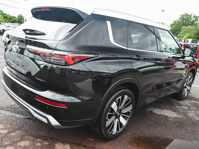 New 2025 Mitsubishi Outlander AWD image 5