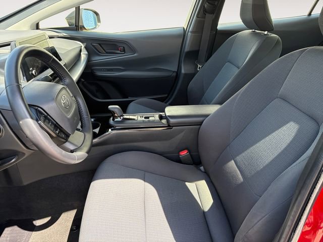 Used 2024 Toyota Prius LE FWD image 9