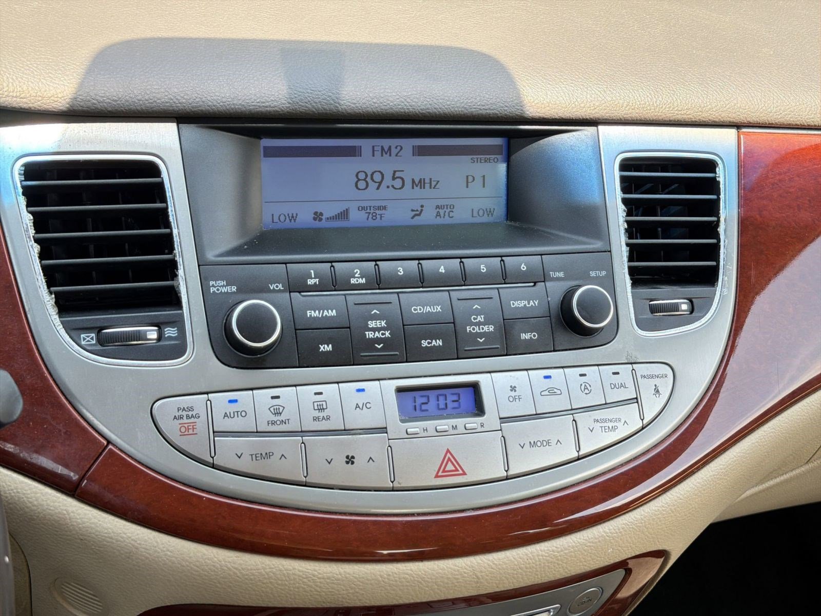 Used 2012 Hyundai Genesis 3.8 RWD image 24