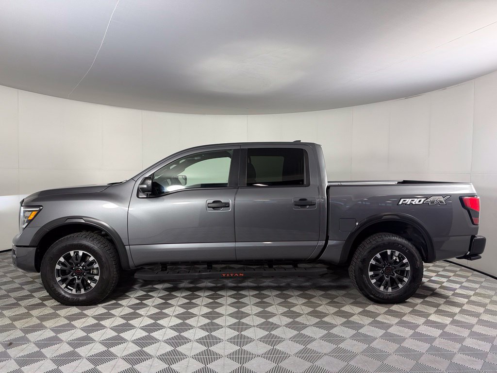 Used 2024 Nissan Titan PRO-4X w/ Pro-4x Convenience Package AWD/4WD image 10