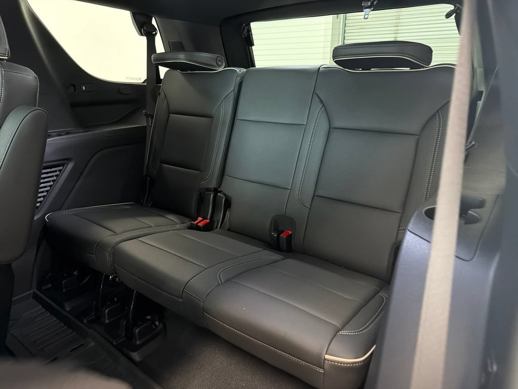 New 2026 GMC Yukon Elevation w/ Elevation Premium Package AWD/4WD image 15