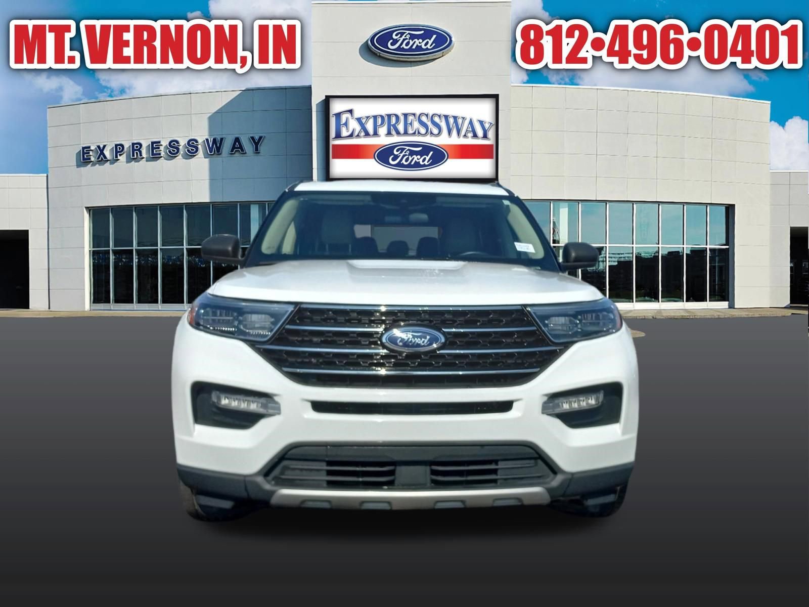 Used 2024 Ford Explorer XLT w/ Equipment Group 202A RWD image 4