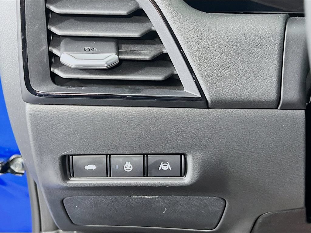 New 2026 Nissan Sentra SR w/ SR Premium Package FWD image 9