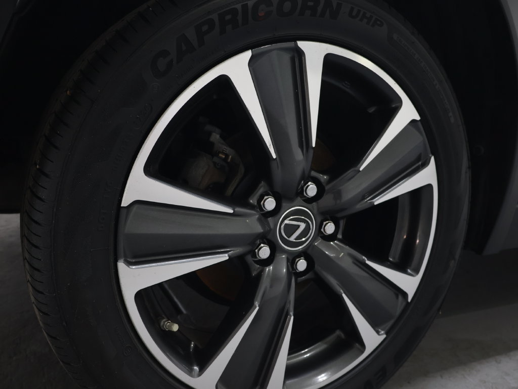 Used 2020 Lexus UX 200 w/ Premium Package FWD image 32