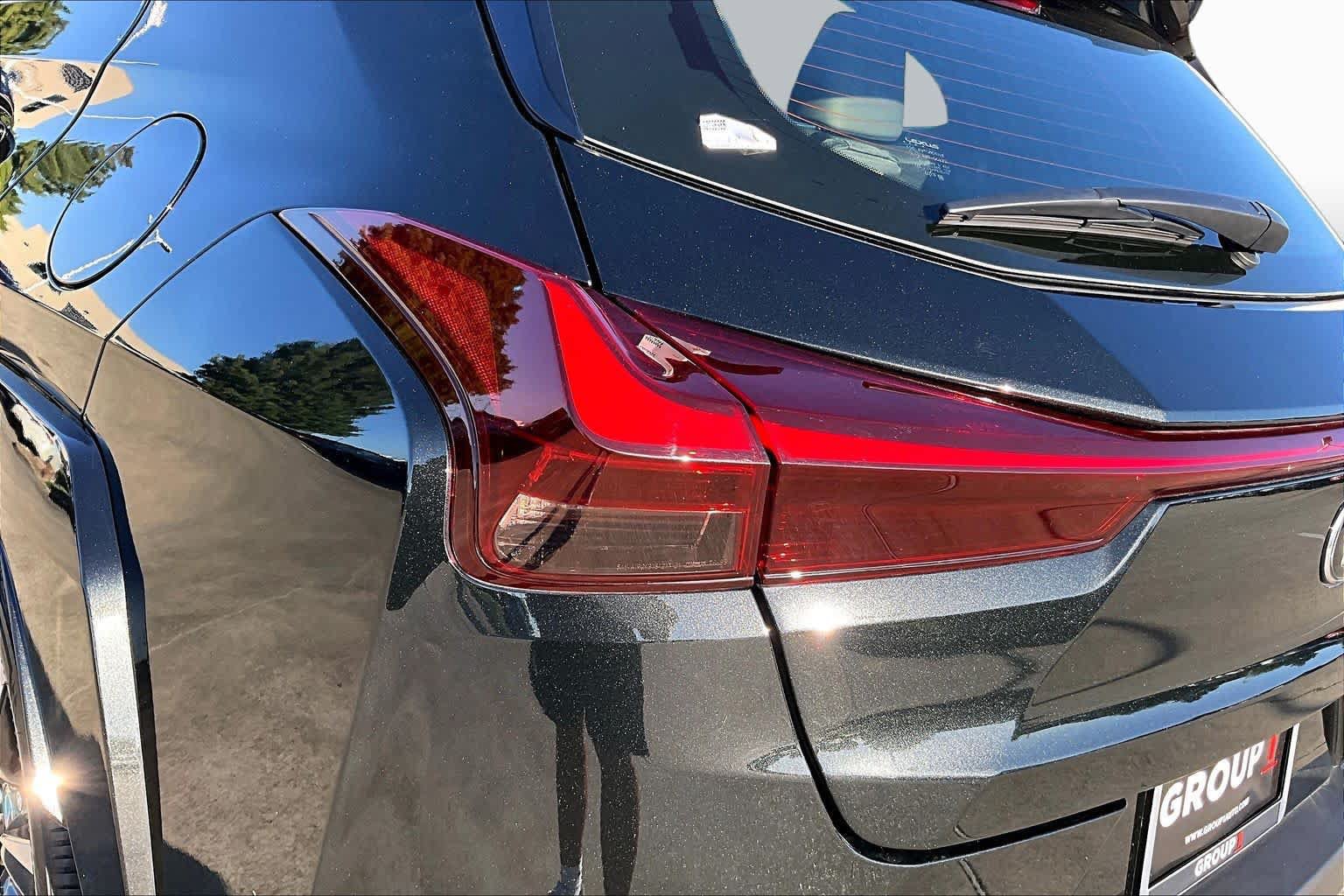 Certified 2025 Lexus UX 300h FWD w/ Accessory Package (Z1) image 26