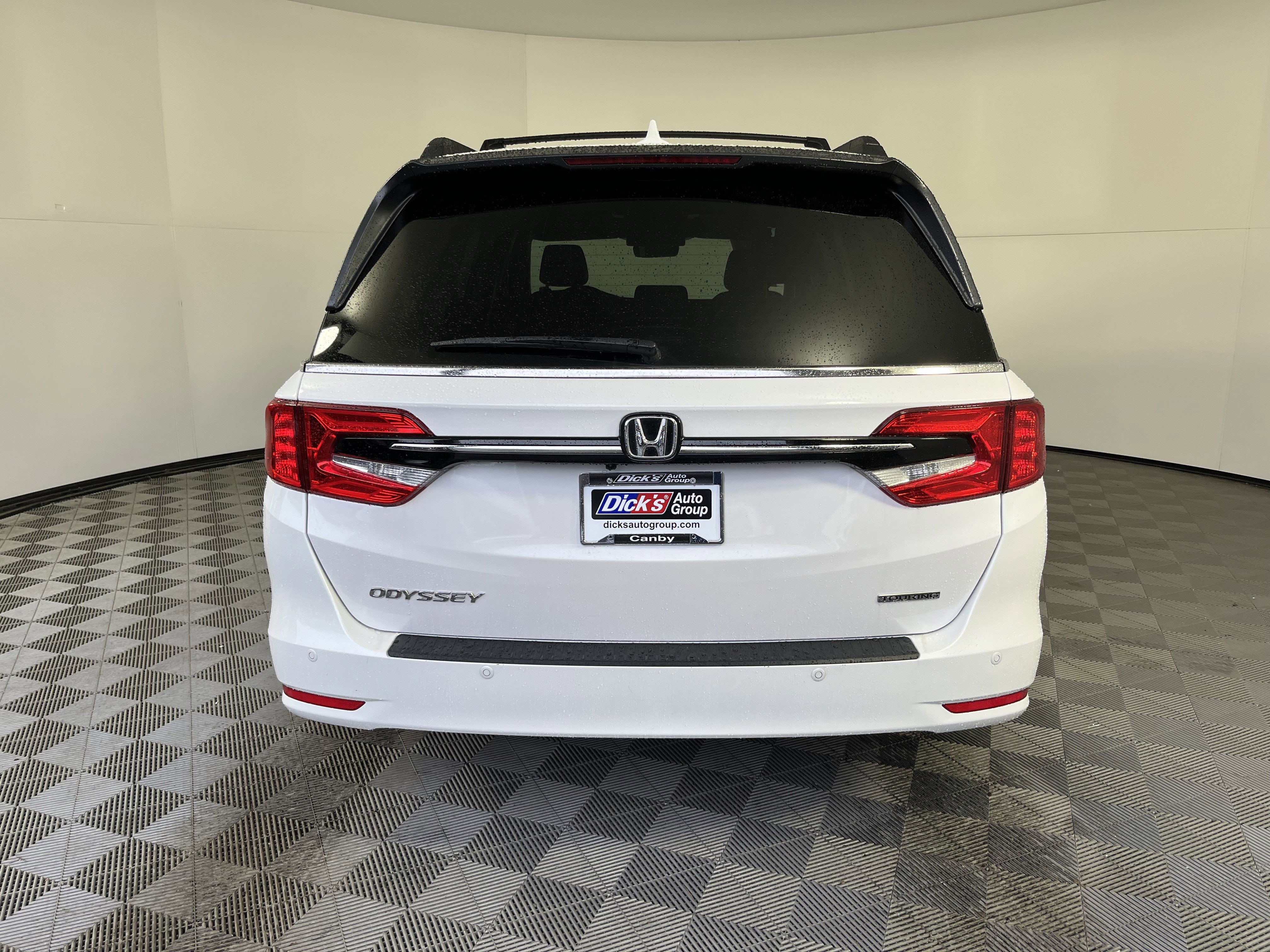 Used 2024 Honda Odyssey Touring image 4