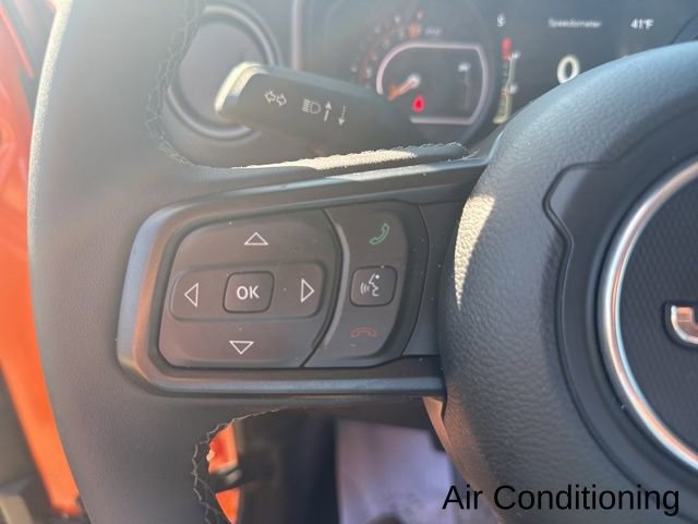 Used 2025 Jeep Gladiator Rubicon w/ Safety Group image 31