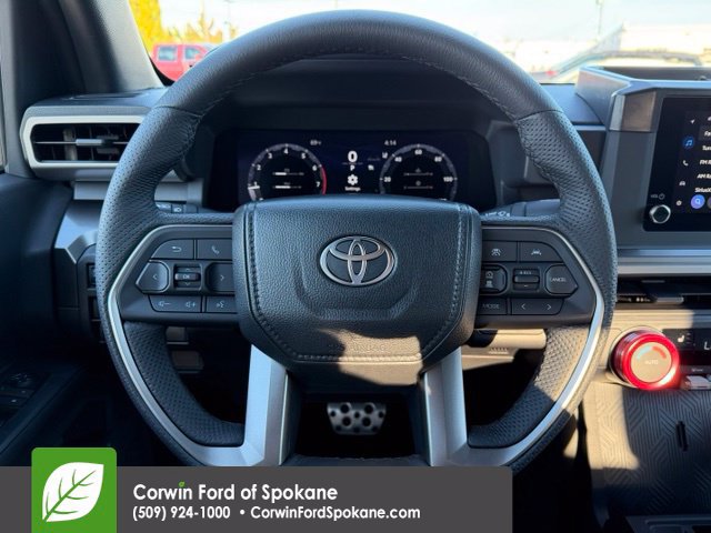 Used 2025 Toyota Tacoma TRD Sport AWD/4WD image 20