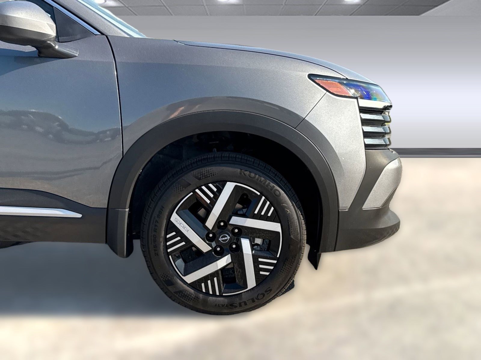 Used 2025 Nissan Kicks SV image 10