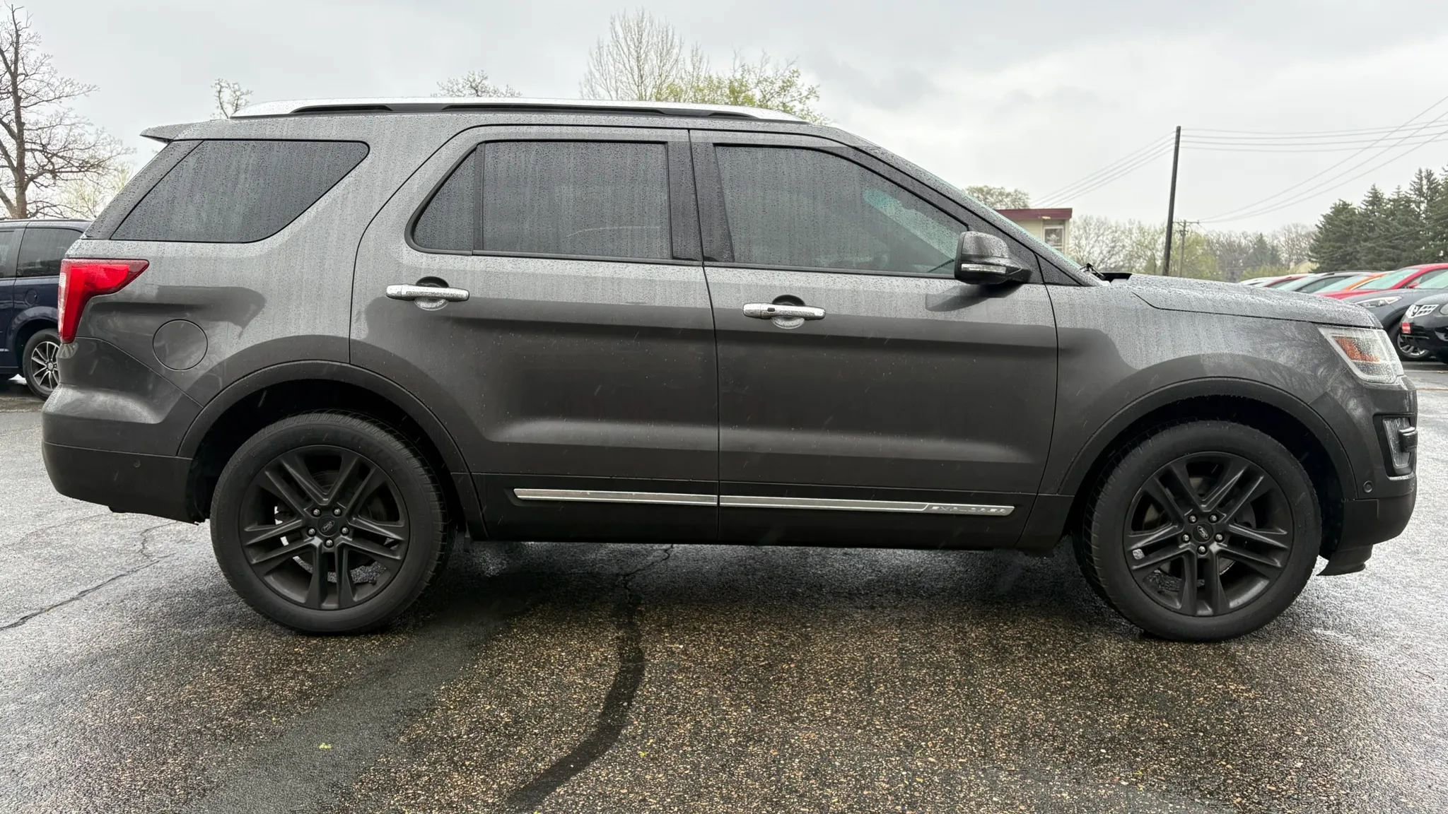 Used 2016 Ford Explorer Limited w/ Equipment Group 301A AWD/4WD image 11