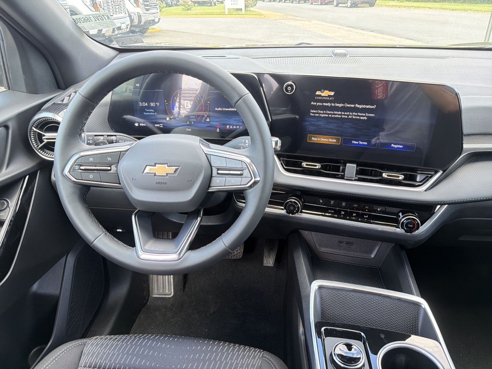New 2027 Chevrolet Equinox LT w/ Safety and Technology Package AWD/4WD image 16