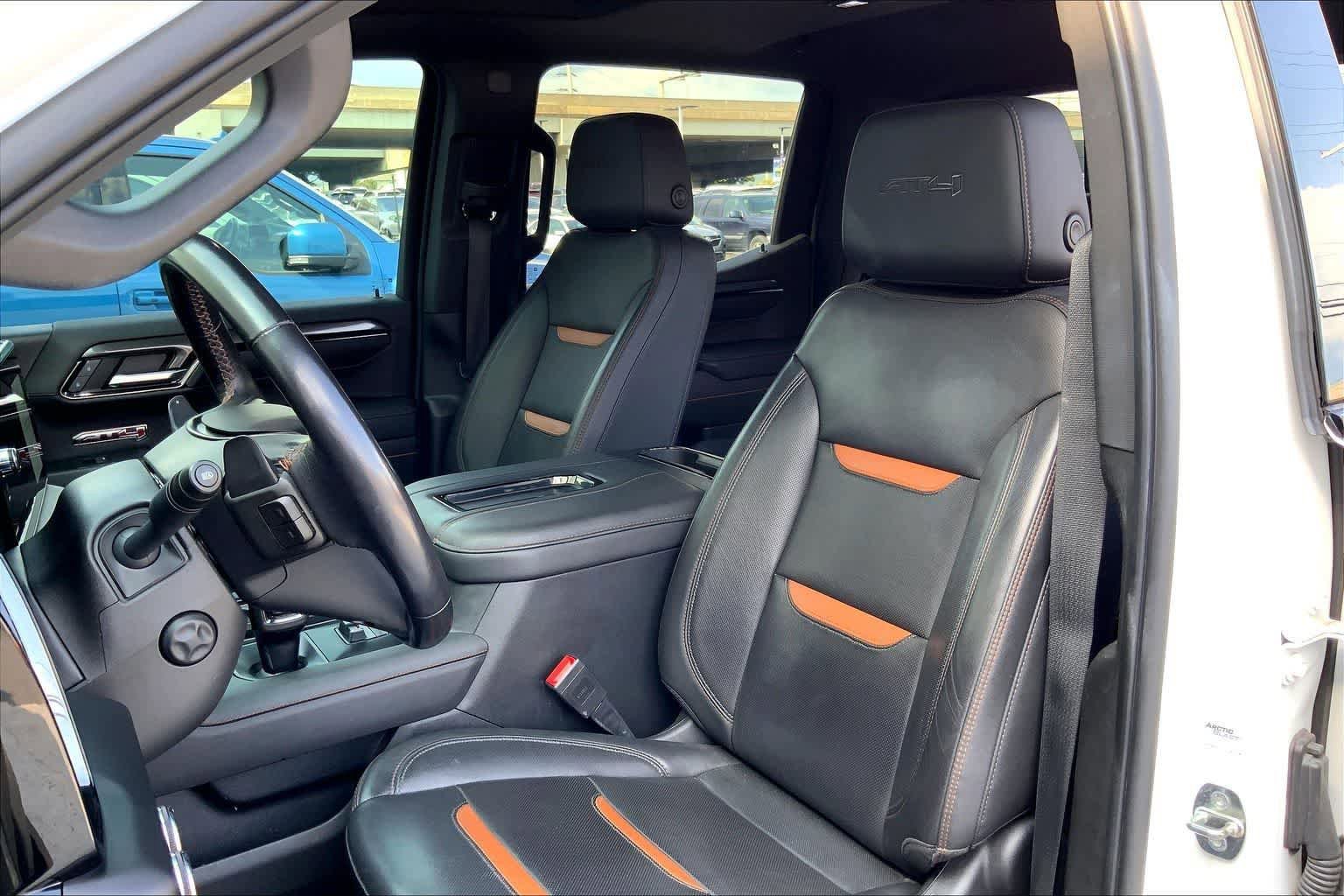 Used 2022 GMC Sierra 1500 AT4 w/ AT4 Preferred Package image 11