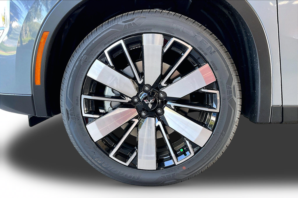 New 2026 Mitsubishi Outlander SE FWD image 12