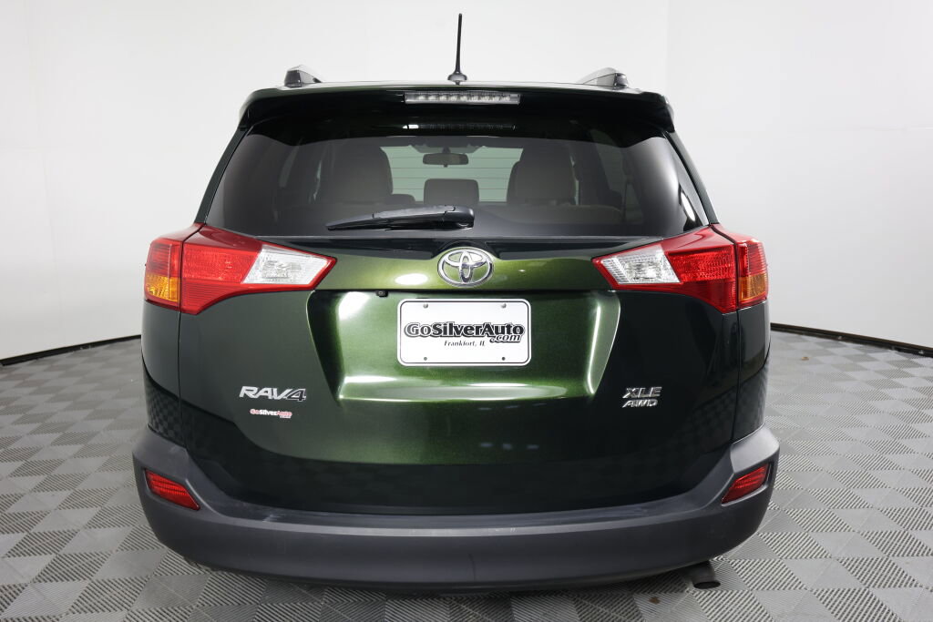 Used 2013 Toyota RAV4 XLE AWD/4WD image 3