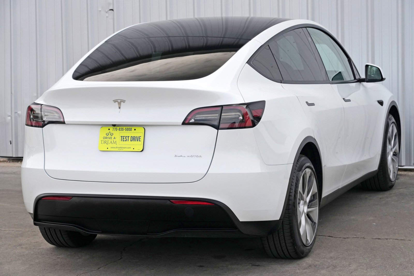 Used 2023 Tesla Model Y Long Range image 51