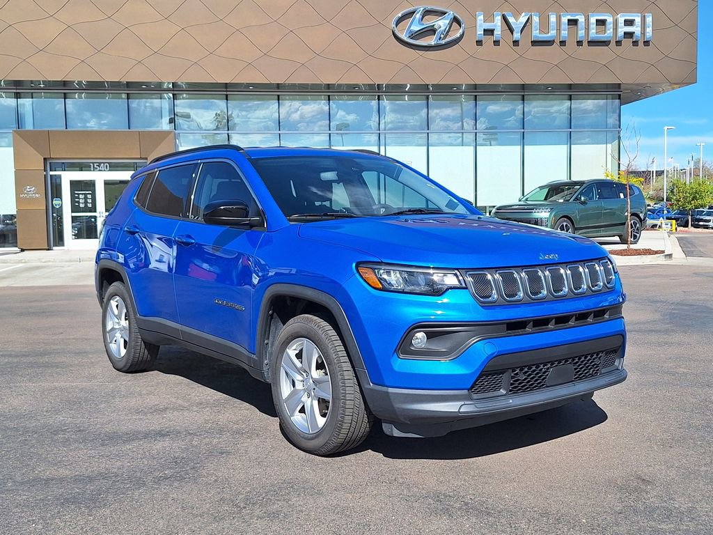 Used 2022 Jeep Compass Latitude AWD/4WD image 1