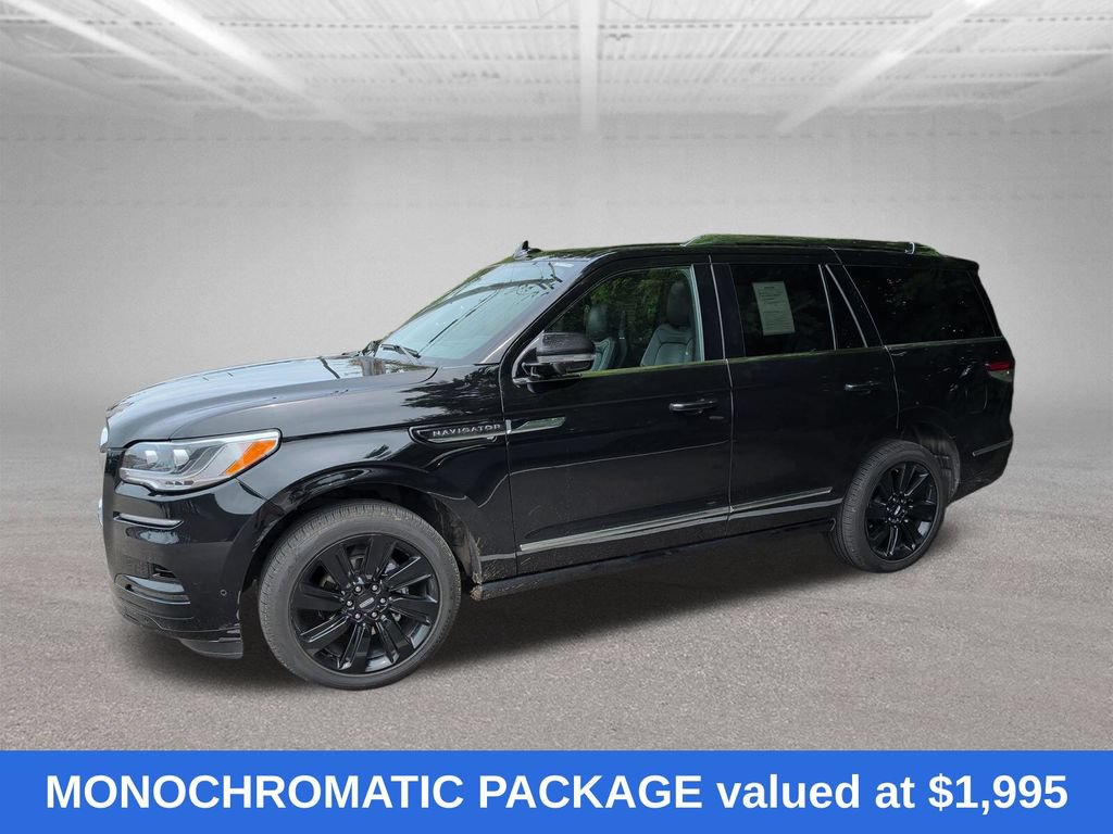 Used 2023 Lincoln Navigator Reserve AWD/4WD image 5