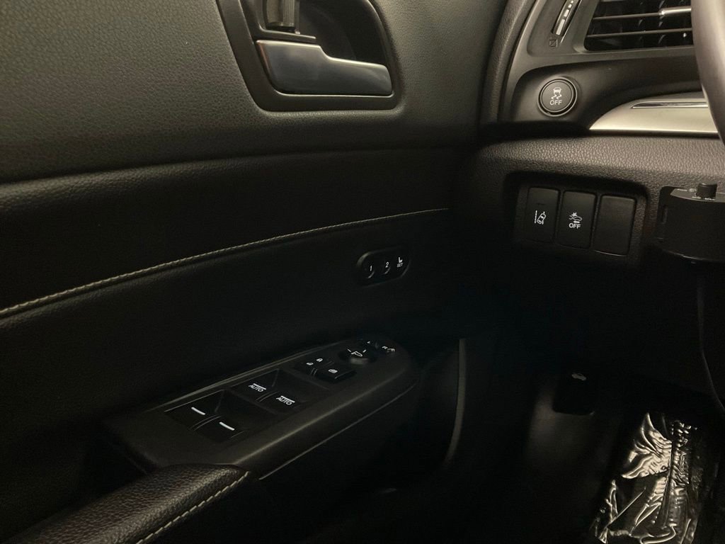 Used 2020 Acura ILX FWD image 19