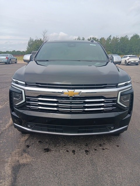 New 2025 Chevrolet Suburban Premier image 2