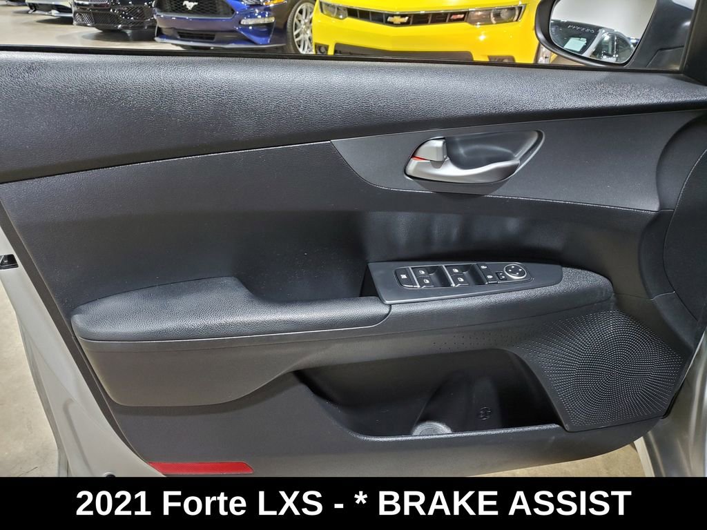 Used 2021 Kia Forte LXS image 8