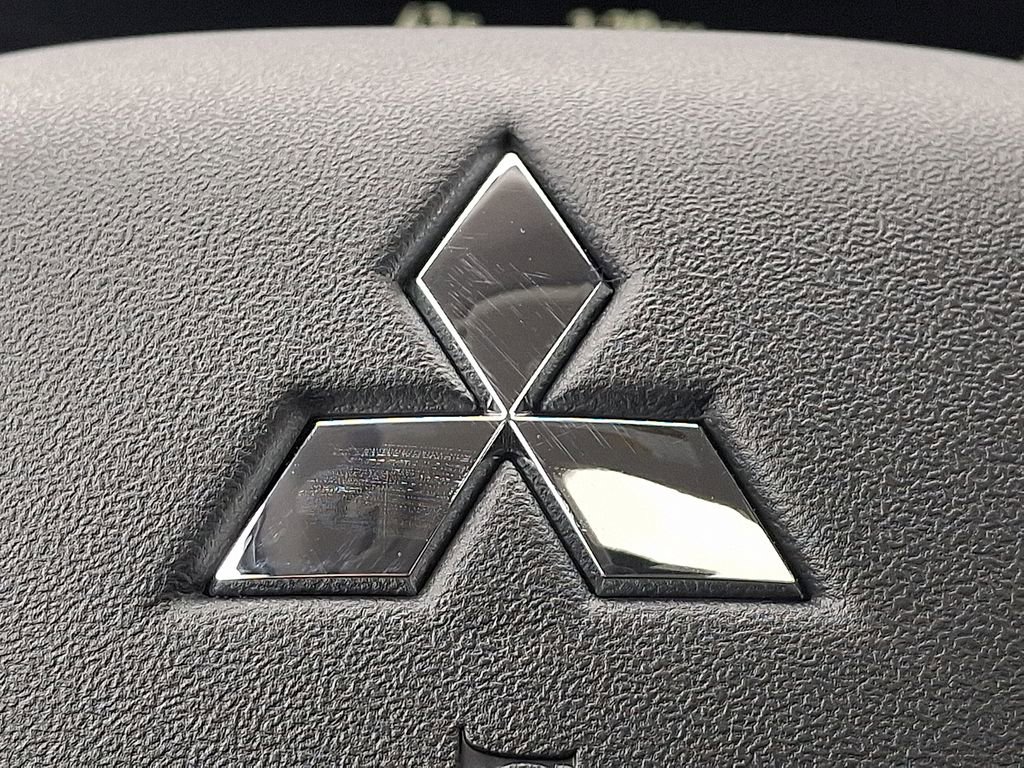 New 2026 Mitsubishi Outlander SEL image 11