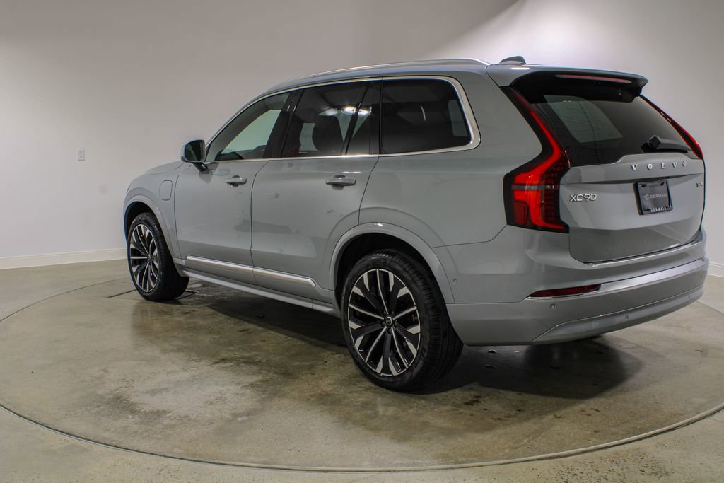 New 2026 Volvo XC90 T8 Plus w/ Protection Package Premier image 3
