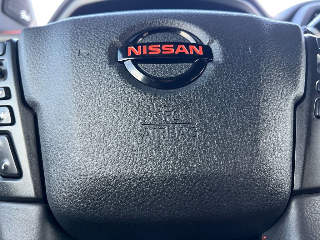 Used 2022 Nissan Titan PRO-4X w/ Pro-4x Convenience Package image 5